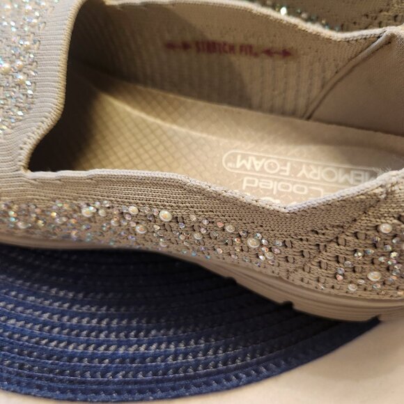 Womens Sketchers Size 7 - Picture 7 of 7